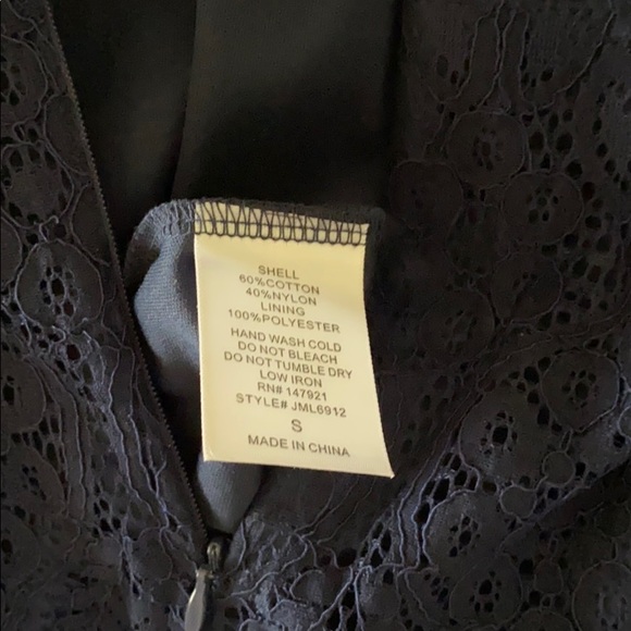 Chelsea lace-adjacent dress - Picture 8 of 9